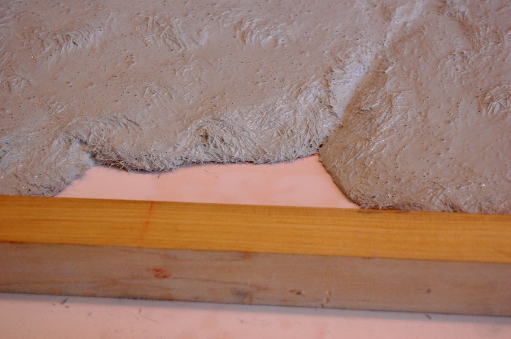 High moldability: UHPC blended with polyvinyl alcohol (PVA) fibers.