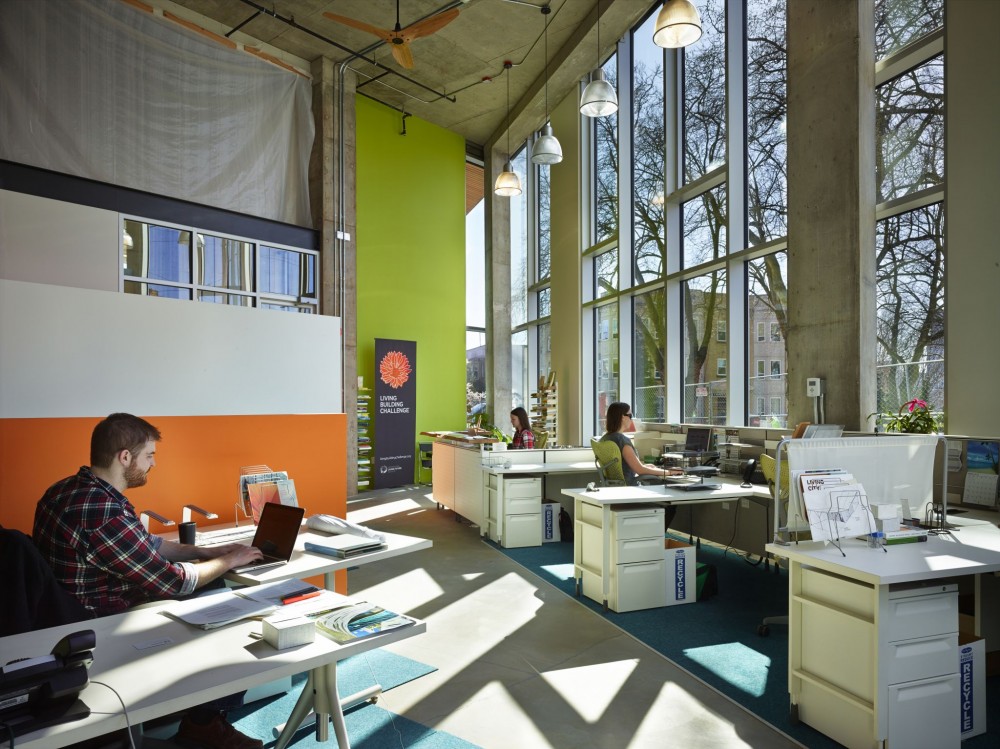 In Seattle, the Bullitt Center (see also page XX) is striving to become the first U.S. commercial office building to earn Full Certification through the Living Building Challenge. Helping achieve its net-zero energy performance goals, the building’s IGUs are triple-paned and weigh up to XX kg (468 lb). Most of these units are 51 mm (2 in.) thick, comprising a spacer and two lites of glass with low-e coating.