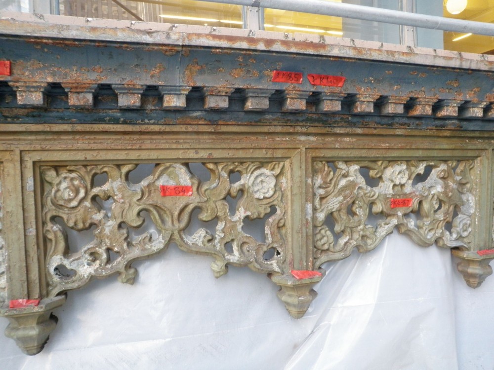 More than 90 years of exposure to water caused damage to the structural steel and decorative metal of the Hallidie Building façade. Photos courtesy Annie K. Lo/ McGinnis Chen Associates