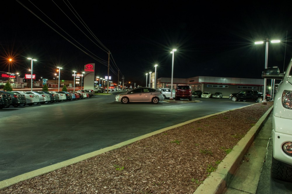 The photos to the left show Gary Force Toyota’s lot after the replacement. The installation of LED luminaires enhances the appearance of the vehicles. The new exterior lighting allows the dealership to decrease operating expenses.
