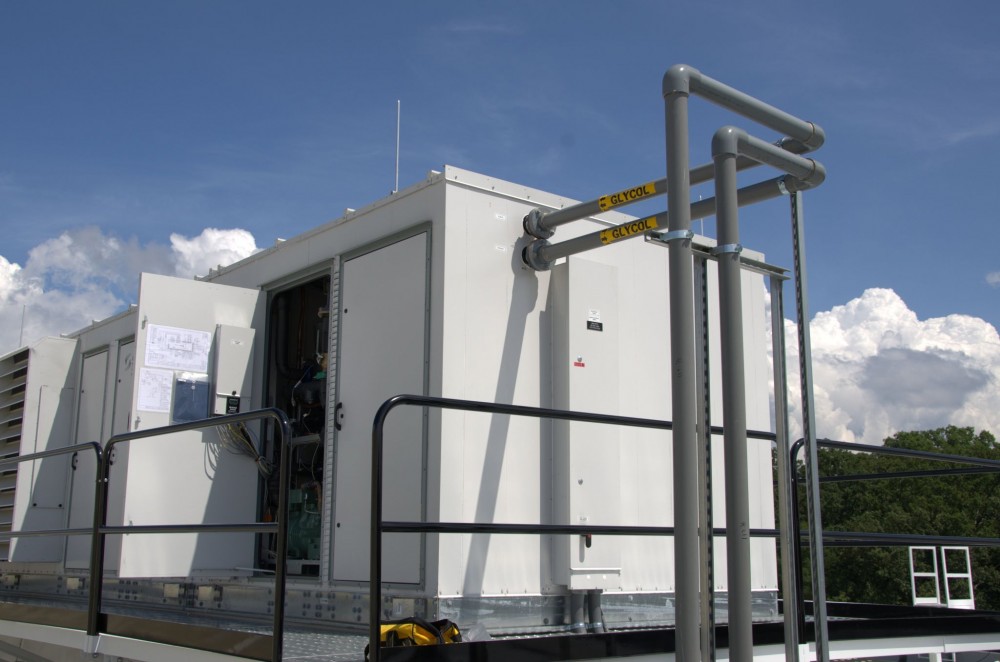 The dehumidifi er industry has innovated new designs featuring up to 85 percent less refrigerant than a traditional dehumidifi er. Instead of refrigerants and copper piping, the process uses glycol, heat exchangers, and polyvinyl chloride (PVC) piping, which signifi cantly reduces the environmental impact. Photo courtesy Seresco Technologies
