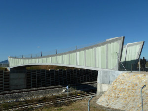 This Spanish bridge in Vilafant provides a pedestrian crossing over high-speed and traditional rail tracks. Photo © Lara Pellegrini