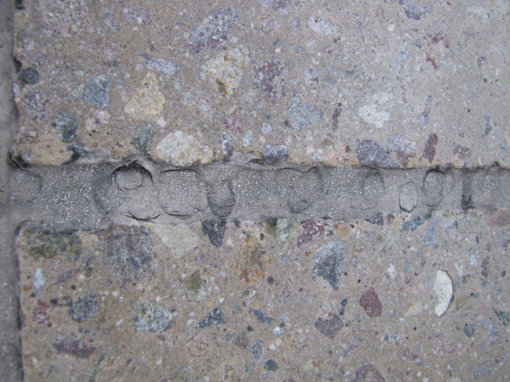 Various sealants have different physical properties and performance capabilities. Traffi c sealants need a Shore A hardness of at least 35 to ensure those with high heels do not dig into the material, leading to trips and falls.