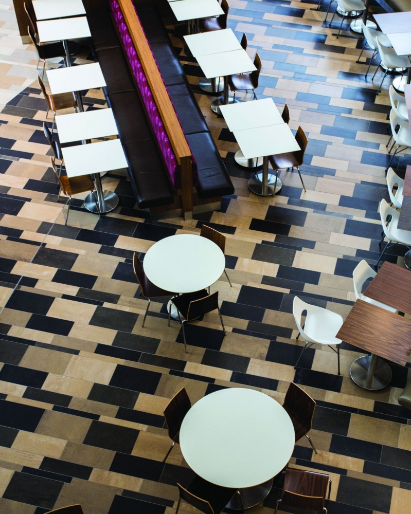 Keystone Fashion Mall (Indianapolis, Indiana) has a striking tiled fl oor that benefi ts from having adequate consideration placed into the location and type of movement and expansion joint. Photo © Adam Novak Photography. Photo courtesy Crossville Inc.