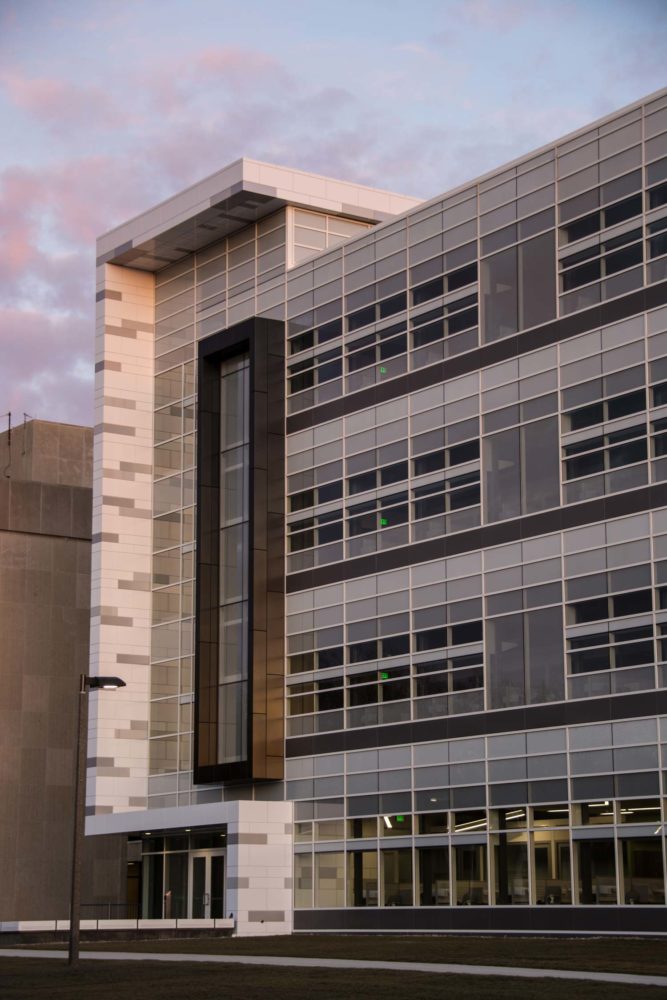 The proprietary resins on the exterior of Michigan State University’s (MSU’s) new Bio Engineering Facility help contribute to the building’s green goals. Photo courtesy Integrated Design Solutions’ Kevin S. Marshall and courtesy Valspar