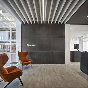 Gensler’s Tampa office optimizes acoustics with stone wool baffles