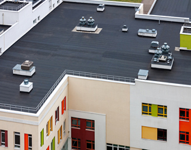 Roofing industry sees 12.2% shipping spike despite supply chain woes