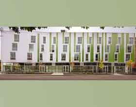 Polycarbonate panels were clear choice for art residence 