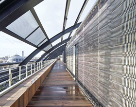 Exploiting the virtues of metal fabric in rooftop design