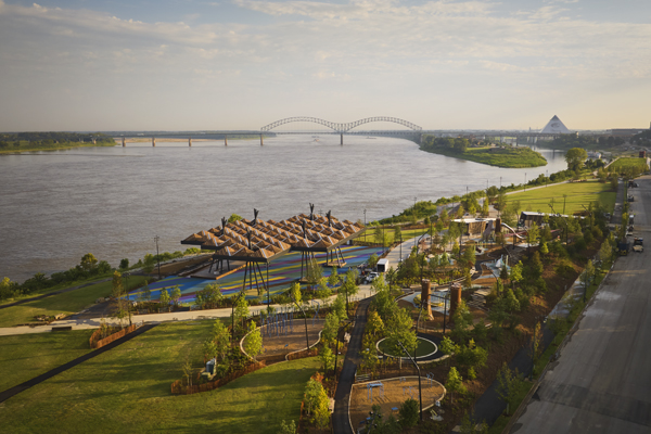Basketball court with mass timber roof takes center stage in Tennessee park 