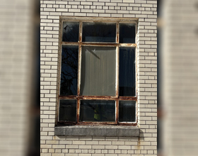 Strategies for historic metal window rehabilitation in public buildings
