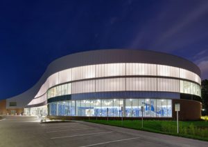 The community center in Maryland Heights, Illinois employed a translucent wall system to reduce unsightly views, glare, heat, and noise without compromising the amount of daylight in the building. Photo courtesy Kingspan Light+Air
