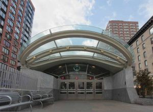 New York City’s seasonal changes, de-icing road salt, urban pollution, and high traffic meant corrosion resistance was a significant factor in the selection of a two-coat, 70 percent PVDF resin-based coating system for the glass and aluminum skylights at the entrance of one of the city’s subway stations. Photo © William Lemke. Photo courtesy Super Sky Products Enterprises