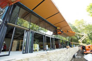 Energy-efficient, bird-safe glass was installed at the National Aviary’s (Pittsburgh, Pennsylvania) Garden Room to help protect the local bird habitat. Photo © Jim Cunningham