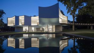 The Steven Holl Architects-designed Winter Visual Arts Building, Lancaster, Pennsylvania, for Franklin & Marshall College opens its doors. Photo courtesy Paul Warchol